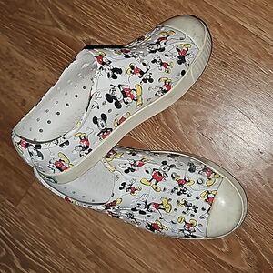 Native Disney Mickey Mouse slip-on shoes unisex size C13